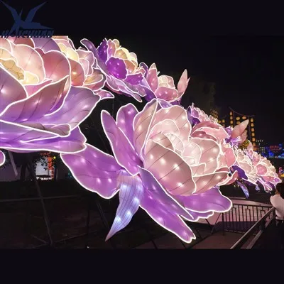 Lanterne en soie fleurie